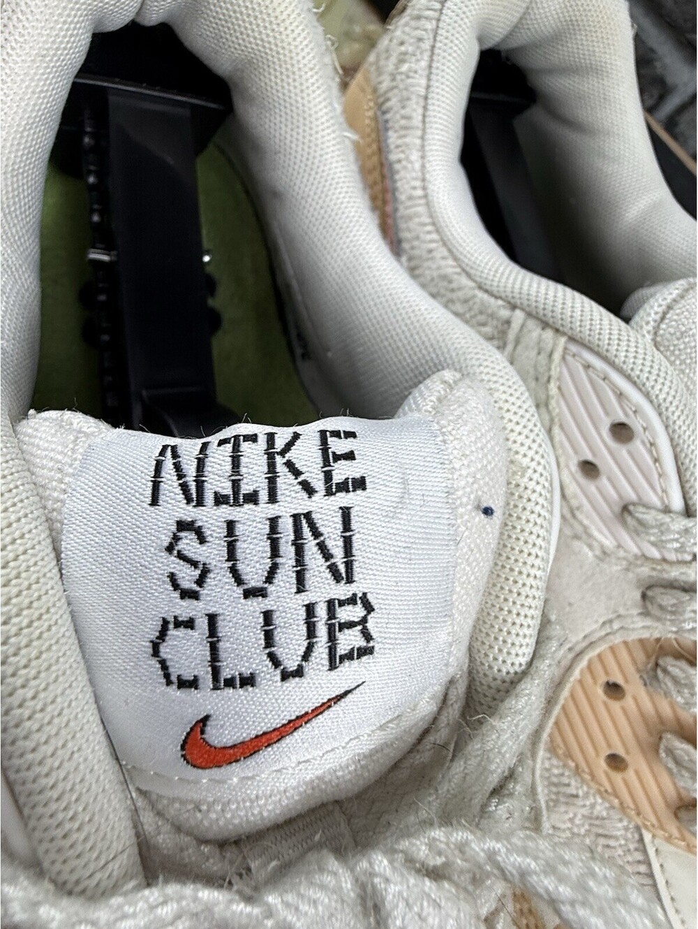 Nike Air Max 90 SE Sun Club Sail/Phantom Low Top Lace-Up Sneaker DJ9997-101 - Picture 4 of 12